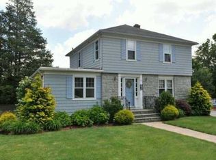 42 Phillip St, Coventry, RI 02816