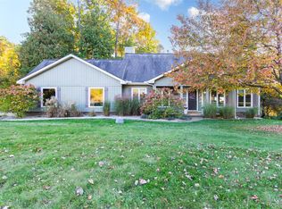 7101 Dark Lake Dr, Clarkston, MI 48346