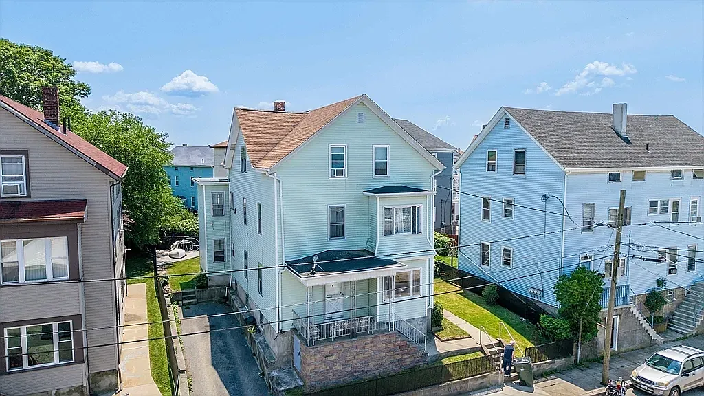 58 Tuttle St — Photo 1