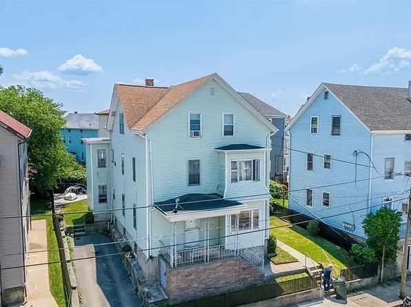 58 Tuttle St, Fall River, MA