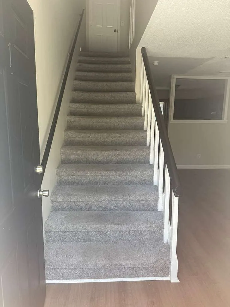 2 bed, 1.5 bath, 1100 sqft, $1,200 — Photo 2