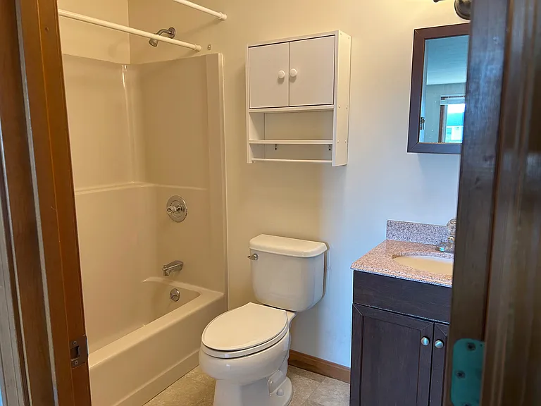 190 Kings Hwy — Photo 21