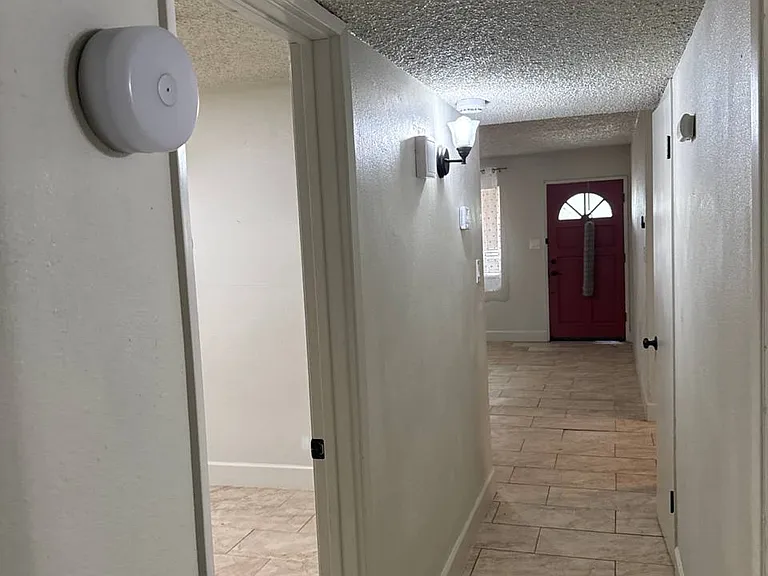 807 Castaic Ave #AVENUE1 — Photo 5