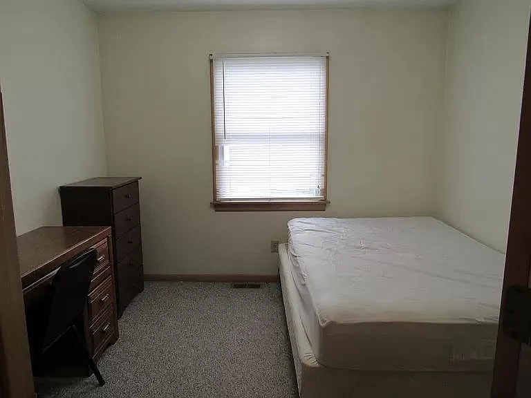 465 Wilson Ave #3 — Photo 8
