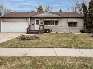 312 Dorow Ave, Edgerton, WI 53534