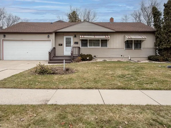 312 Dorow Avenue, Edgerton, WI 53534