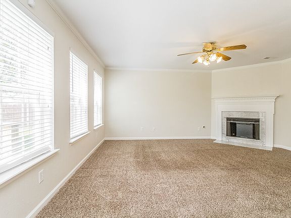 3rd image of 2164 Spring Hill Cir