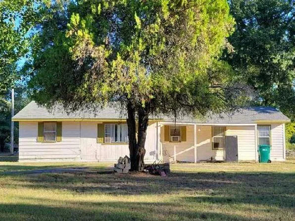 101 Cartwright St, Omaha, TX 75571