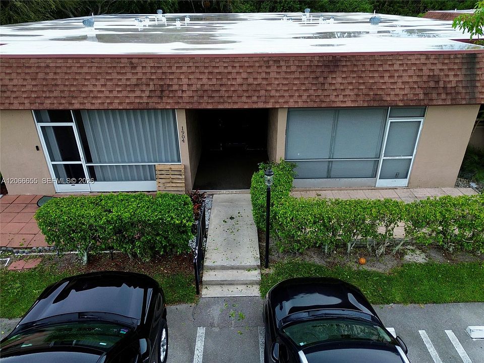 1st image of 1904 Palmland Dr #3