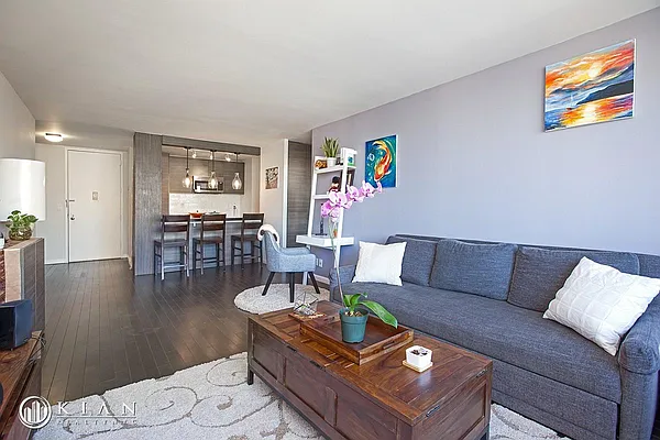 Rented by Kian Realty | media 17