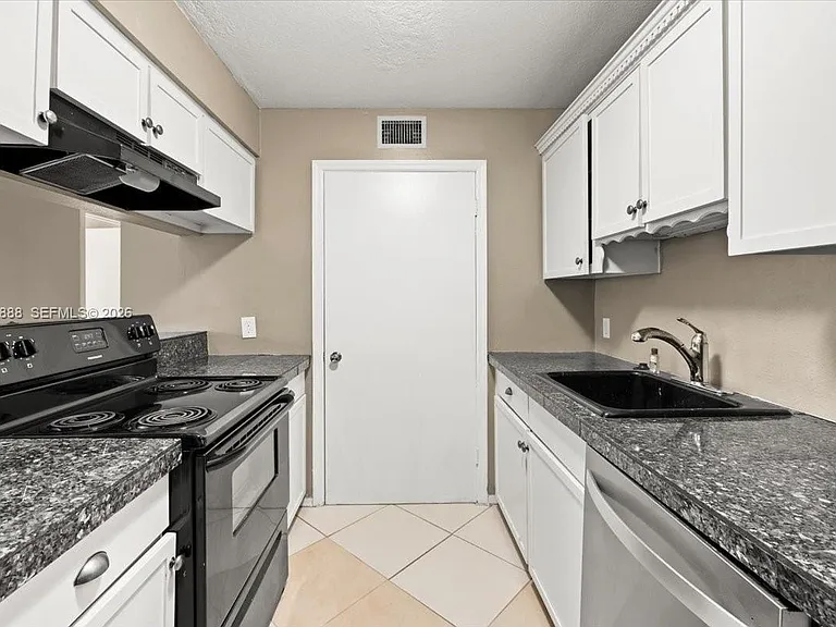 2303 N Congress Ave #27 — Photo 10
