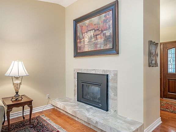 4th image of 3965 E Loch Alpine Dr