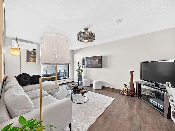 5th image of 1810 S 11th Ave SW #206