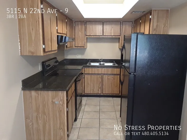 5115 N 22nd Ave #9 — Photo 4