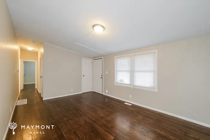 3 bed, 2.0 bath, 1025 sqft, $1,395 — Photo 3