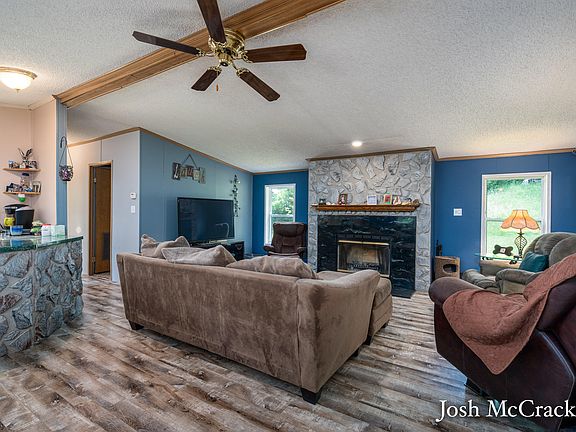 3rd image of 13650 Oberley Dr