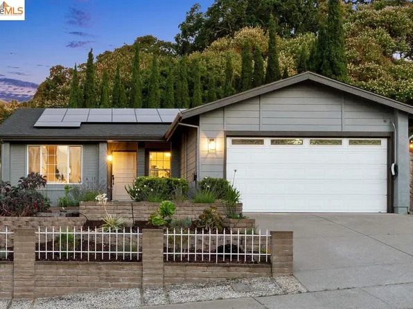 514 Falcon Way, Hercules, CA 94547