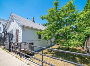 1626 W Blackhawk St, Chicago, IL 60622