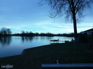 8851 Tackels Ct, White Lake, MI 48386