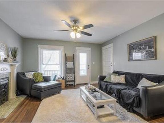 5th image of 2541 Cherry St APT 1S