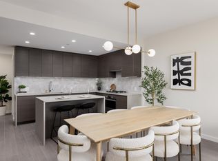 4168 Lougheed Hwy #2907, Burnaby, BC V5C3Y6