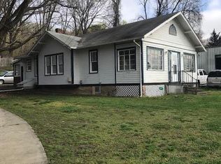 17660 Main St, Dumfries, VA 22026