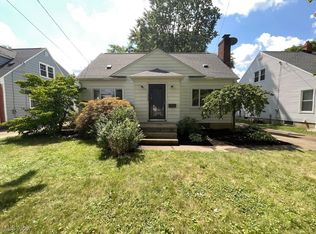 1622 Fairfax Rd, Akron, OH 44313