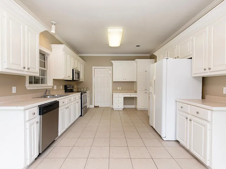 45 Franklin Pl — Photo 4