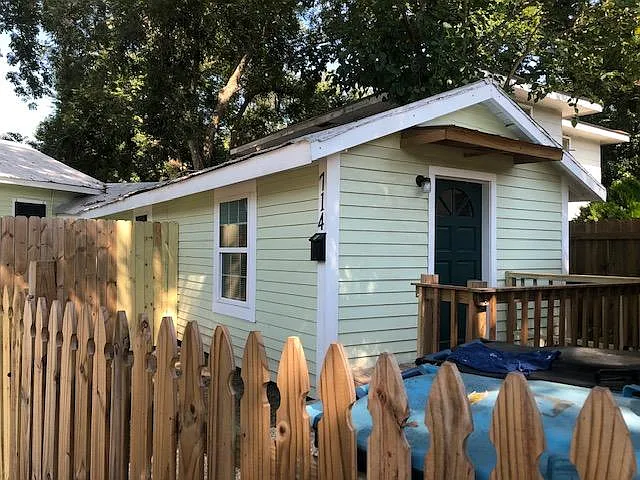 714 Cedar Crest Ct — Photo 3