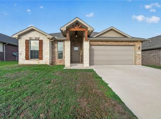6107 NW Silas St, Bentonville, AR 72713
