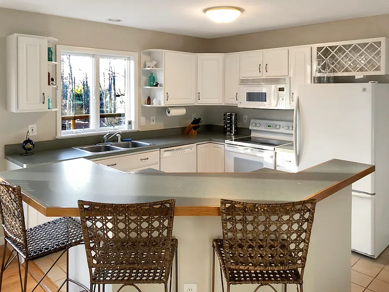 12 Dogwood Ln — Photo 8