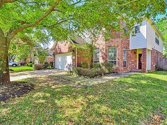 2nd image of 8323 Brighton Lake Ln