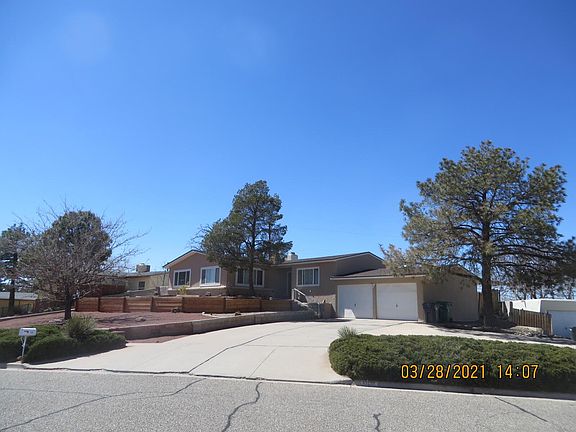 3rd image of 10201 Alder Dr NW