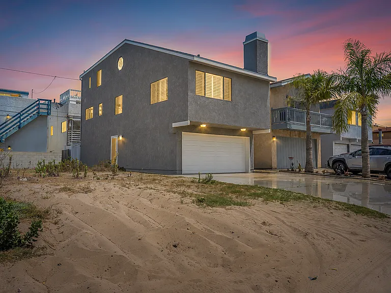 221 Rossmore Dr — Photo 1