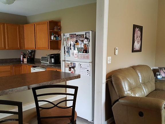 4th image of 214 W Jefferson St