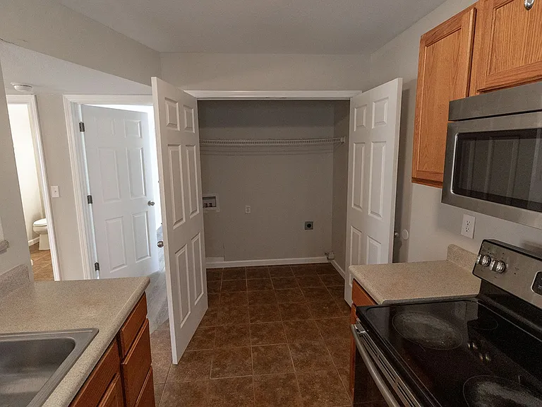 1401-1403 Bodie Dr — Photo 10