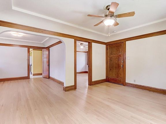 5th image of 2119 N 84th St #2121