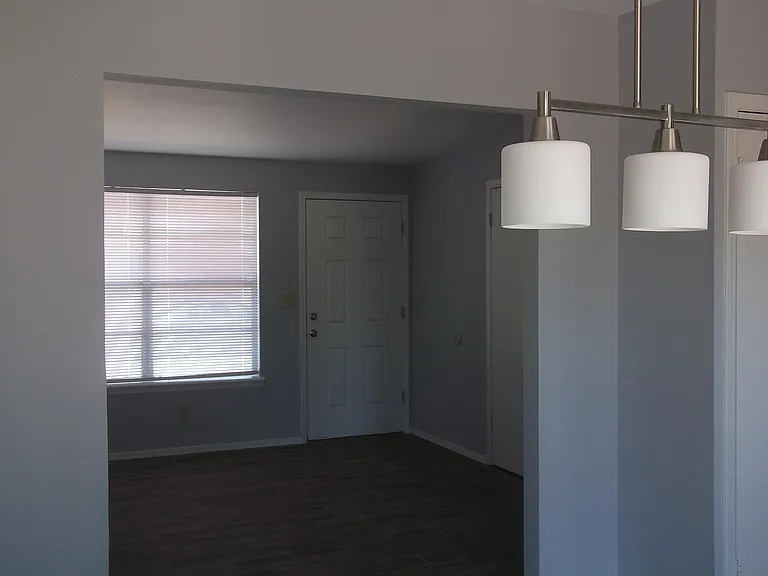 6004 Sorrento St — Photo 5