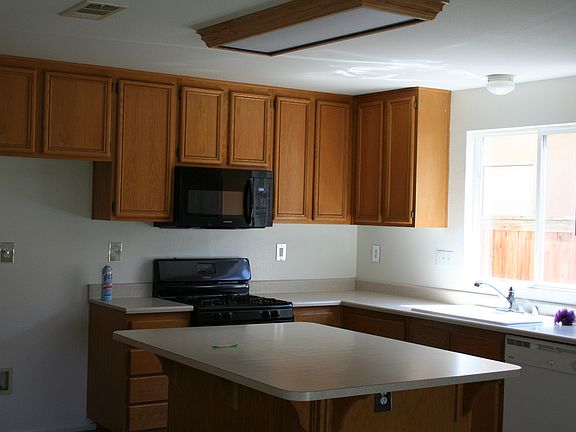 4th image of 27459 Sierra Madre Dr