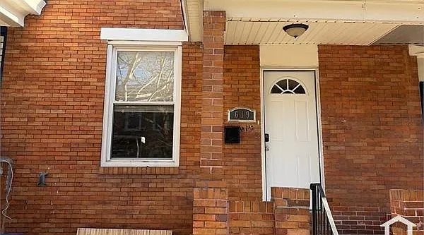 2 bed, 1200 sqft, $1,995 — Photo 1