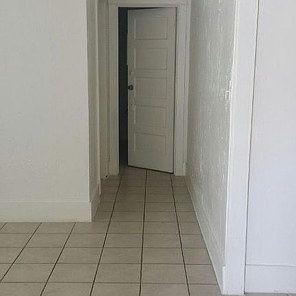 3rd image of 359 Redondo Ave APT A