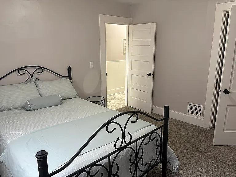 1 bed, 700 sqft, $1,095 — Photo 2