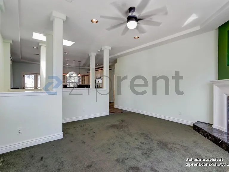 867 E Willow Ave — Photo 4