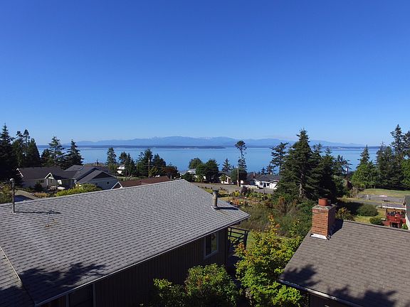 2nd image of 1762 Fircrest Ave