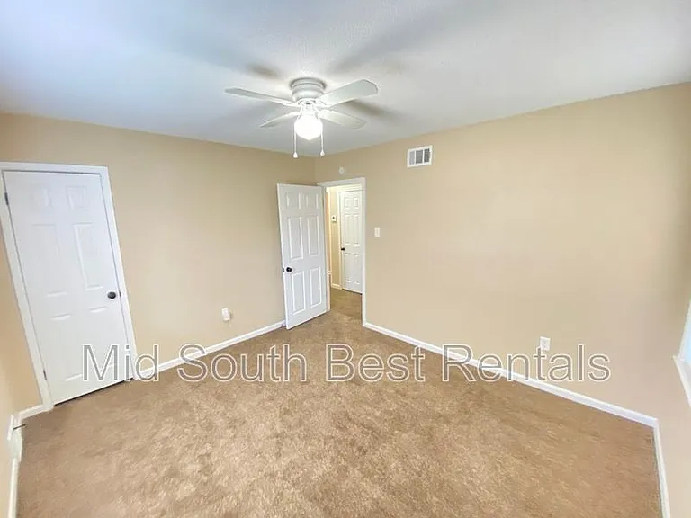 3067 Rainier Dr — Photo 6