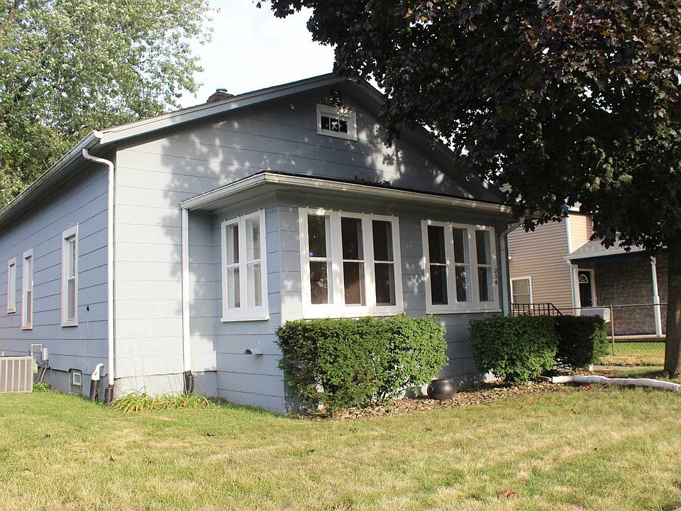 1st image of 214 Melville St