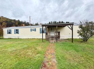15 Carriage Dr, Youngsville, PA