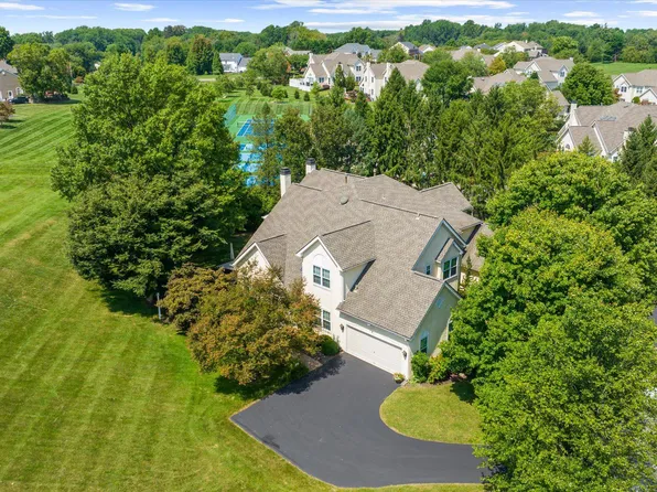 4 Chelsea Ct, Glen Mills, PA 19342