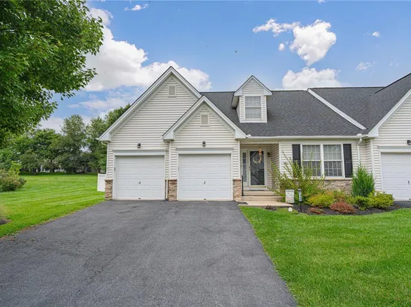 1325 Briarwood Ln, Easton, PA 18040