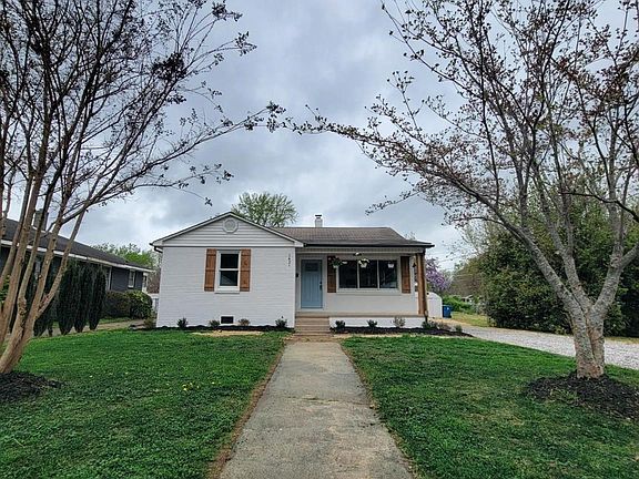 2nd image of 1421 Van Nuys St